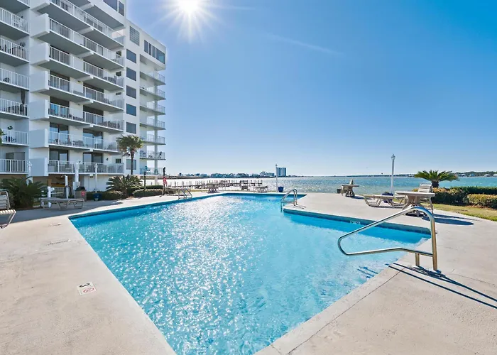 Apartment Compass Point 508