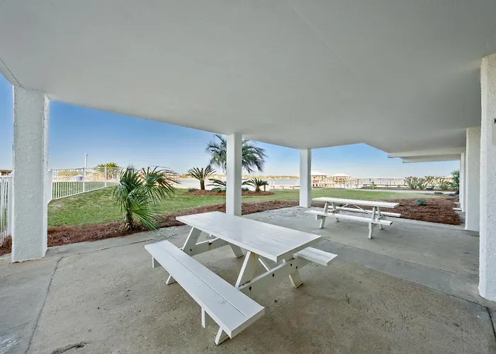 Compass Point 508 Apartment *